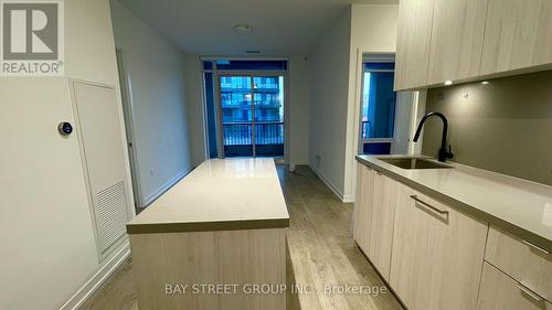 805E - 8868 Yonge Street, Richmond Hill, ON - Indoor Photo Showing Other Room