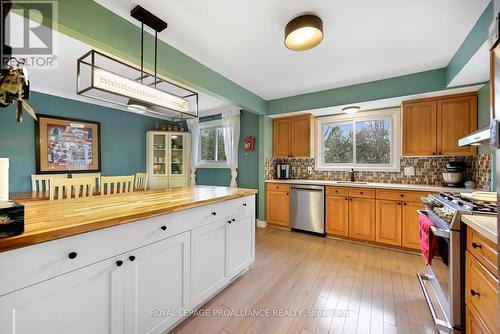 2804 Myrtle Place, Elizabethtown-Kitley, ON - Indoor Photo Showing Kitchen