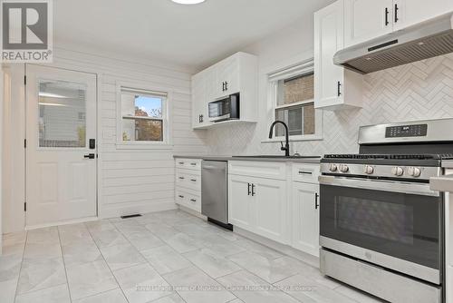 57 Cascade Street, Parry Sound, ON - Indoor Photo Showing Kitchen