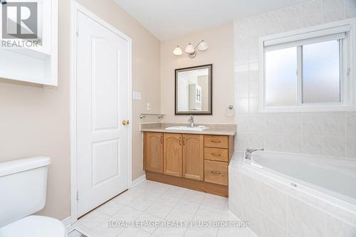 3673 Freeman Terrace, Mississauga, ON - Indoor Photo Showing Bathroom