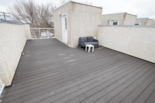 32 Oakleigh Place, Winnipeg, MB - Outdoor With Exterior