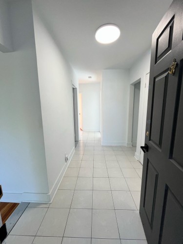 Hall d'entrée/Vestibule - 10290 Rue St-Urbain, Montréal (Ahuntsic-Cartierville), QC - Indoor Photo Showing Other Room