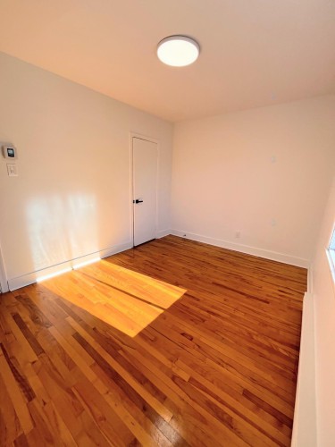 Chambre à coucher - 10290 Rue St-Urbain, Montréal (Ahuntsic-Cartierville), QC - Indoor Photo Showing Other Room