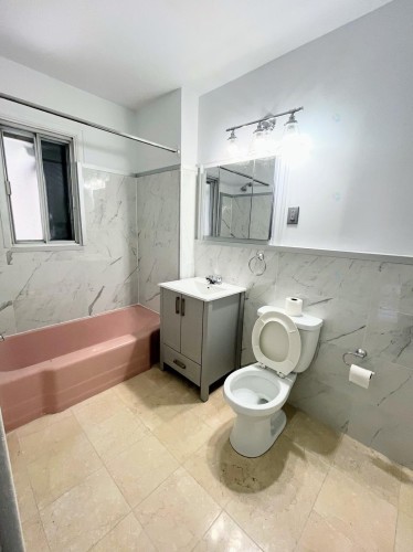 Salle de bains - 10290 Rue St-Urbain, Montréal (Ahuntsic-Cartierville), QC - Indoor Photo Showing Bathroom