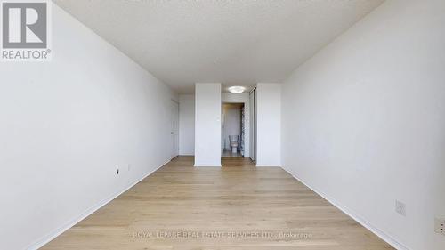 1111 - 50 Kingsbridge Garden, Mississauga, ON - Indoor Photo Showing Other Room