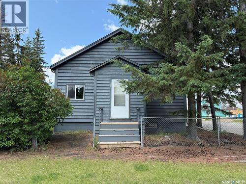 303 1st STREET E  Meadow Lake, SK S9X 1E7