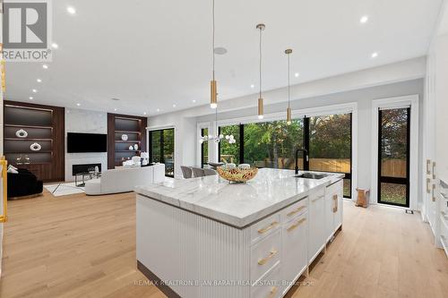 422 Hounslow Avenue, Toronto, ON - Indoor Photo Showing Kitchen With Upgraded Kitchen
