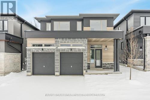 89 BERKELY STREET  Wasaga Beach, ON L9Z 2N5