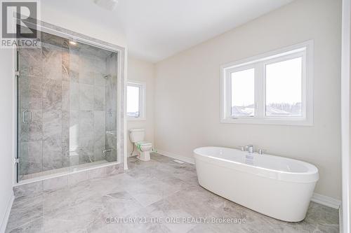 3045 Sandy Acres, Severn, ON - Indoor Photo Showing Bathroom