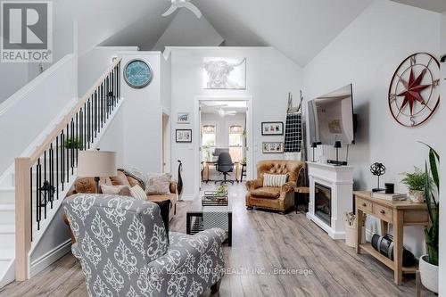 7 Homewood Avenue, Hamilton, ON - Indoor