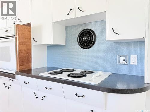 201 Ottawa Street, Davidson, SK - Indoor Photo Showing Kitchen