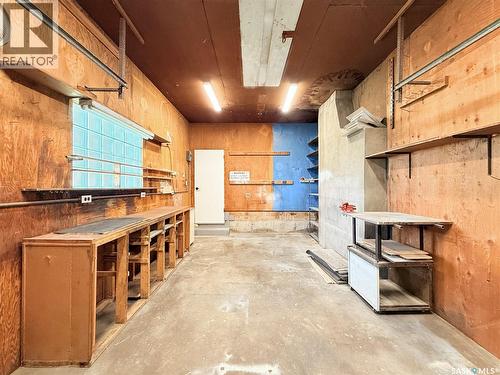 201 Ottawa Street, Davidson, SK - Indoor