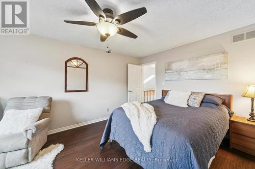 2210 Heidi Avenue, Burlington, ON - Indoor Photo Showing Bedroom
