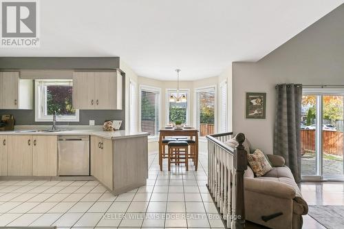 2210 Heidi Avenue, Burlington, ON - Indoor Photo Showing Other Room