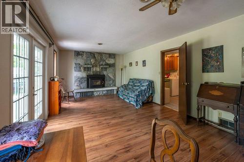 294 Road 18 Road, Oliver, BC - Indoor Photo Showing Other Room With Fireplace