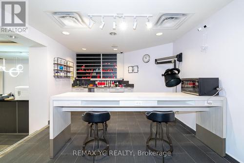 2409 Yonge Street, Toronto, ON 