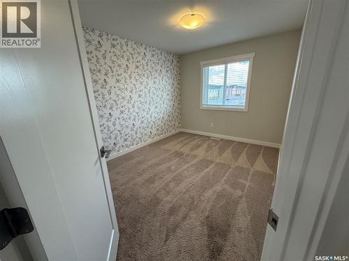 4409 E Keller Avenue, Regina, SK - Indoor