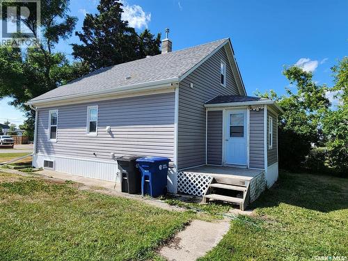 805 Pacific Street, Grenfell, SK - Outdoor With Exterior