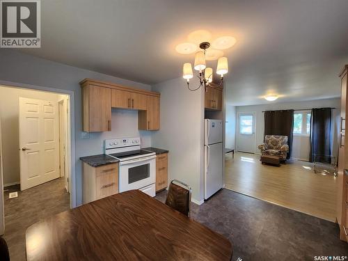 805 Pacific Street, Grenfell, SK - Indoor Photo Showing Kitchen