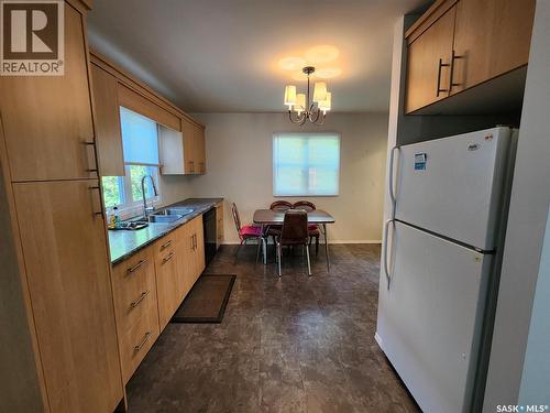 805 Pacific Street, Grenfell, SK - Indoor Photo Showing Kitchen With Double Sink