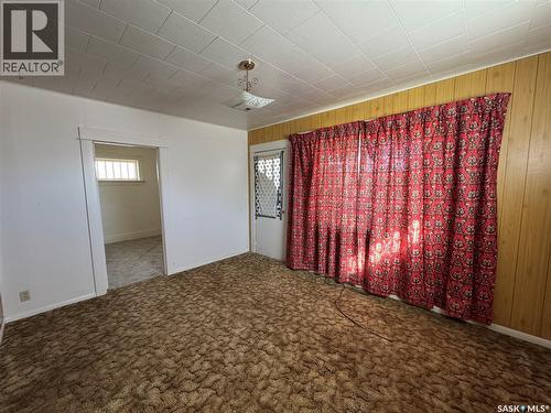 220 6Th Avenue E, Biggar, SK - Indoor Photo Showing Other Room