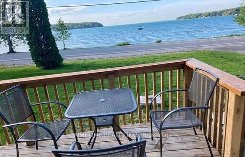 2858 LAKESHORE ROAD E  Oro-Medonte, ON L3V 6H1