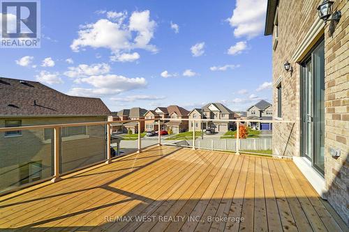 29 W Dykie Court, Bradford West Gwillimbury, ON - Outdoor With Deck Patio Veranda