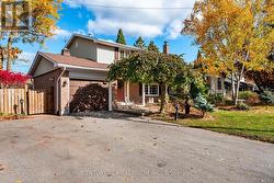 9 ERINDALE AVENUE  Orangeville, ON L9W 2V8