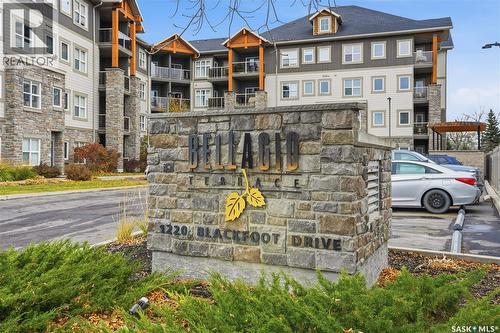 201 1220 Blackfoot Drive, Regina, SK - Outdoor With Balcony With Facade