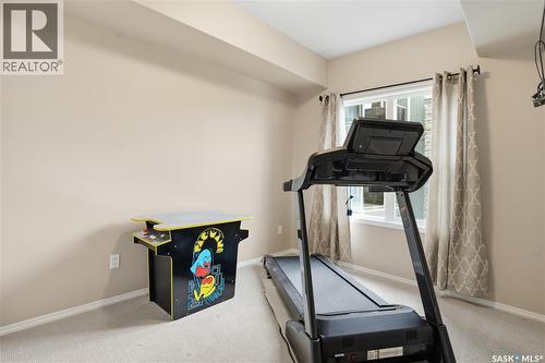 201 1220 Blackfoot Drive, Regina, SK - Indoor Photo Showing Gym Room