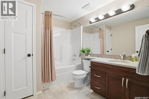 201 1220 Blackfoot Drive, Regina, SK - Indoor Photo Showing Bathroom