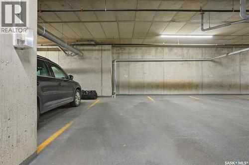 201 1220 Blackfoot Drive, Regina, SK - Indoor Photo Showing Garage
