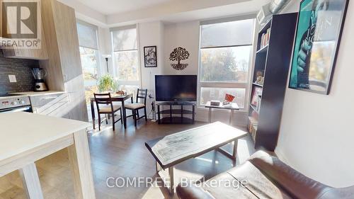 404 - 150 Greenfield Avenue, Ottawa, ON - Indoor