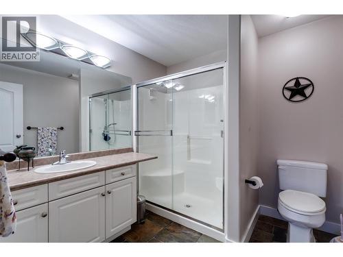 2300 Benvoulin Road Unit# 103, Kelowna, BC - Indoor Photo Showing Bathroom
