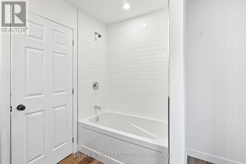 C - 322 Frontenac Street, Ottawa, ON - Indoor Photo Showing Bathroom