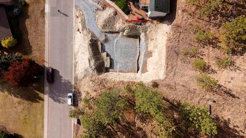 2272 Omineca Place, Kelowna, BC - Outdoor