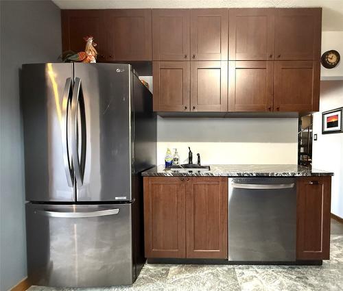 205 Otis Street, Kimberley, BC - Indoor Photo Showing Kitchen