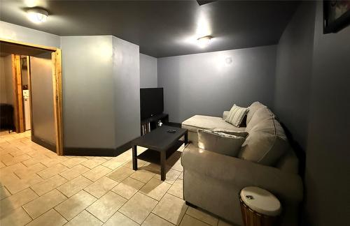 205 Otis Street, Kimberley, BC - Indoor Photo Showing Other Room