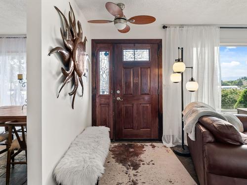 858 Douglas Road, West Kelowna, BC - Indoor