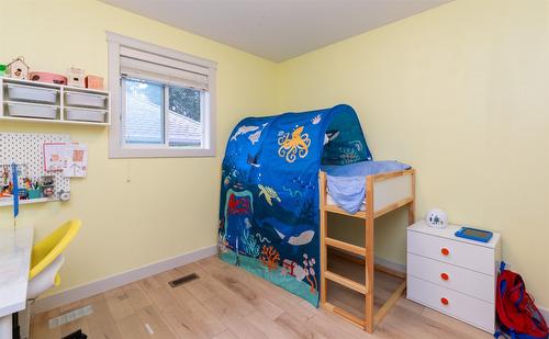 36-1581 20 Street, Salmon Arm, BC - Indoor Photo Showing Bedroom