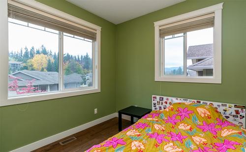36-1581 20 Street, Salmon Arm, BC - Indoor Photo Showing Bedroom