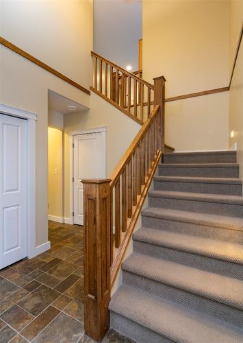 36-1581 20 Street, Salmon Arm, BC - Indoor Photo Showing Other Room