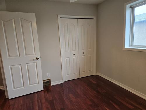 1305A 2Nd Avenue, Cranbrook, BC - Indoor Photo Showing Other Room