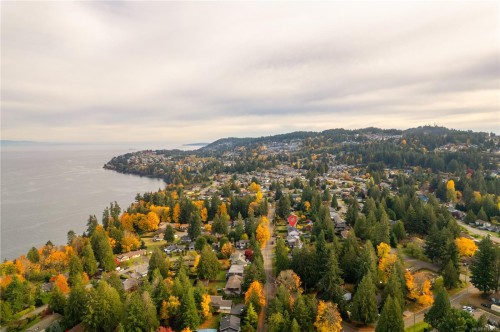 6081 Parkway Dr, Nanaimo, BC 