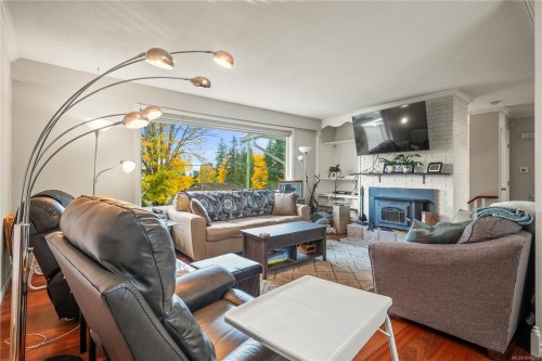 6081 Parkway Dr, Nanaimo, BC 