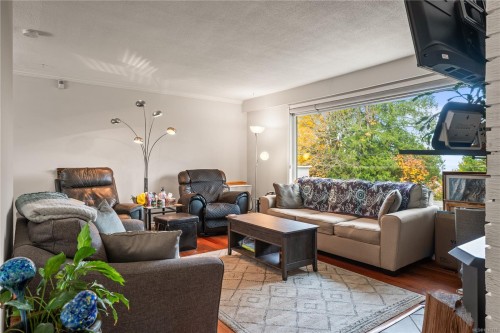 6081 Parkway Dr, Nanaimo, BC 