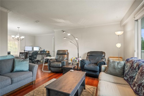 6081 Parkway Dr, Nanaimo, BC 