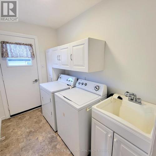 Upper - 34 Mcconkey Place, Barrie, ON - Indoor Photo Showing Laundry Room
