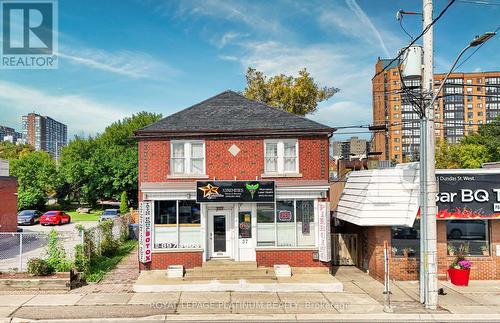 37 Dundas Street W, Mississauga, ON 