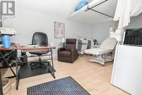 37 Dundas Street W, Mississauga, ON 